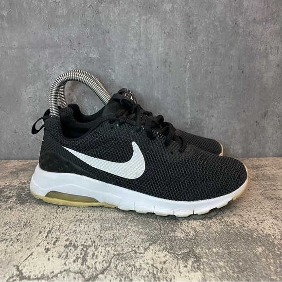 Nike Air Max Thea Running Shoes Womens sz 6 - black/white - Picture 1 of 6